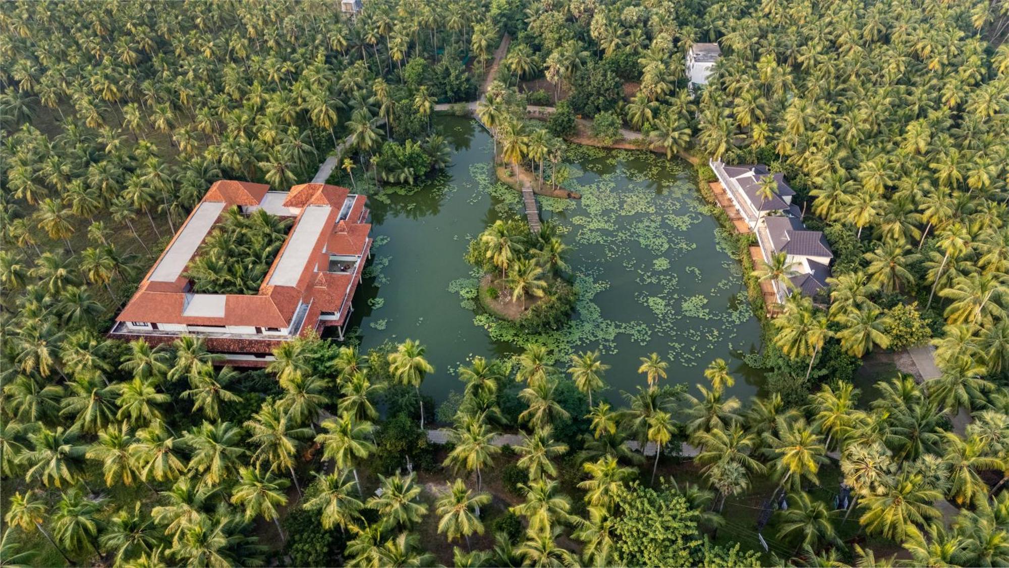 Sterling Palavelli Godavari Hotel Rāzole Kültér fotó